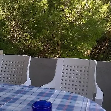 Varazdinci * Rogoznica (Sibenik-Knin)