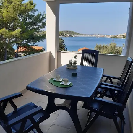 Varazdinci * Rogoznica (Sibenik-Knin)