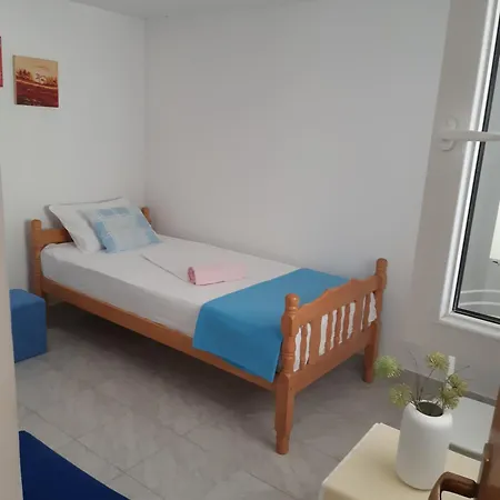 Varazdinci * Rogoznica (Sibenik-Knin)