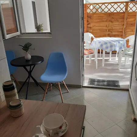 Varazdinci Apartment *