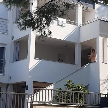 Varazdinci Apartment Rogoznica (Sibenik-Knin)