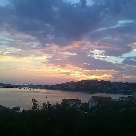 Varazdinci * Rogoznica (Sibenik-Knin)