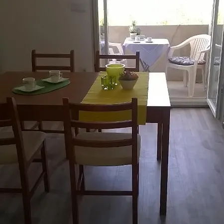 Varazdinci * Rogoznica (Sibenik-Knin)