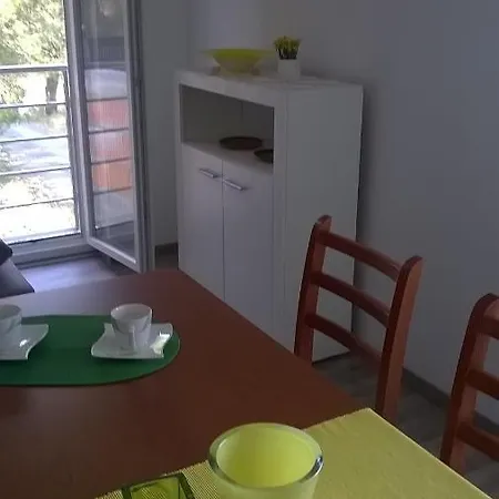Varazdinci Apartment *