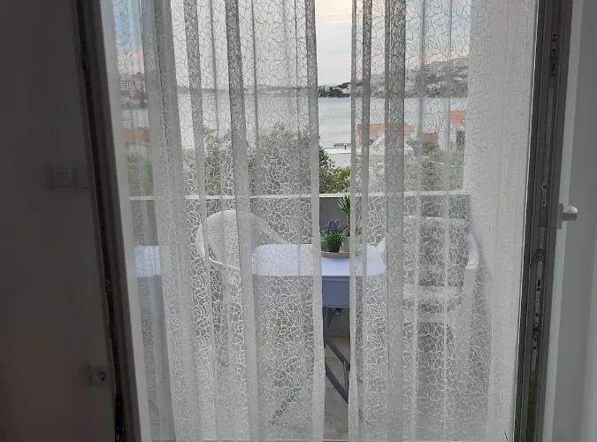 Varazdinci Apartment Rogoznica (Sibenik-Knin)