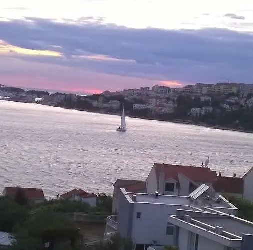 Varazdinci Rogoznica (Sibenik-Knin)