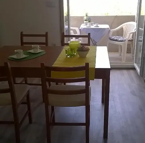 Varazdinci * Rogoznica (Sibenik-Knin)